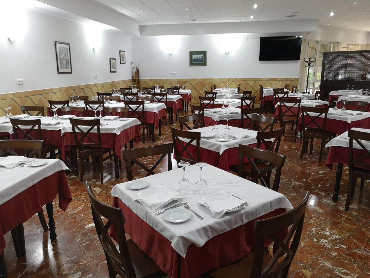 Hotel Santa Ana La Carlota Kültér fotó